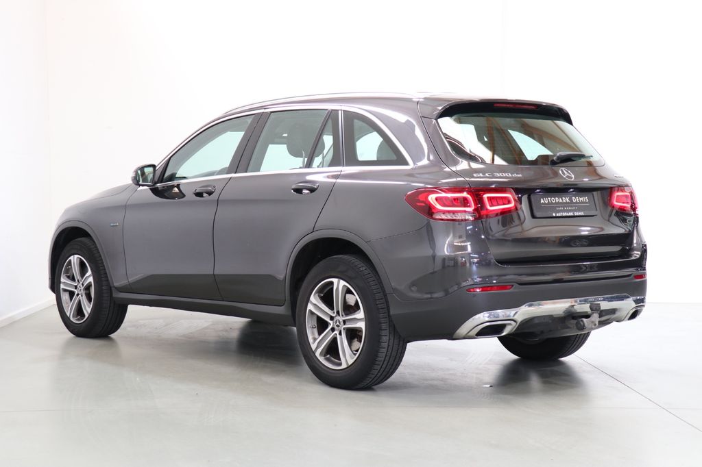 Mercedes-Benz GLC 300 2021
