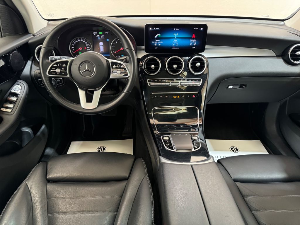 Mercedes-Benz GLC 300 2021