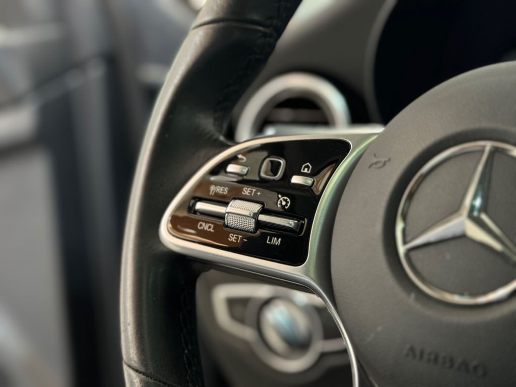 Mercedes-Benz GLC 300 2021