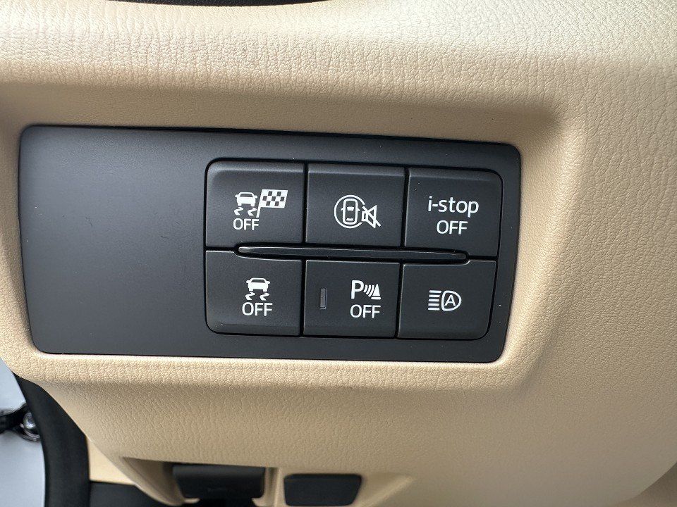 Mazda 2 2025