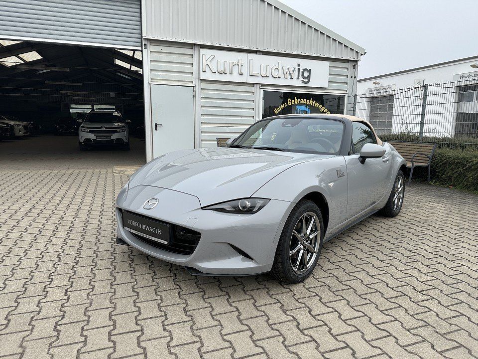 Mazda 2 2025