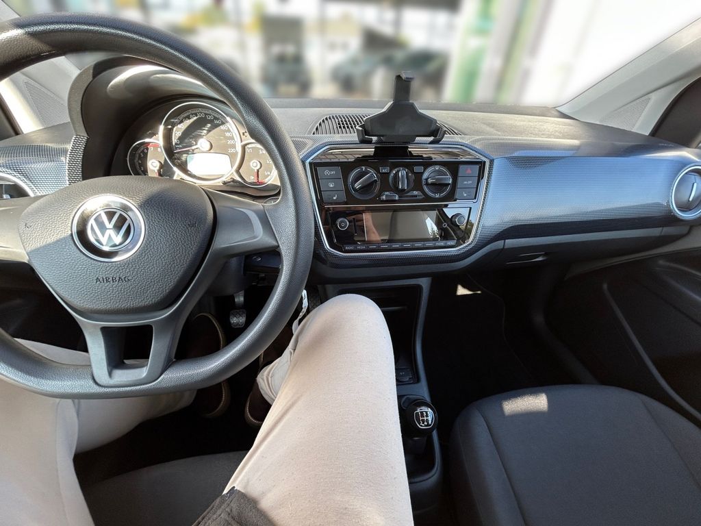 Volkswagen up! 2022