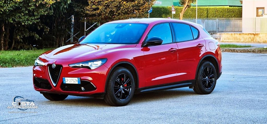 Alfa Romeo Stelvio 2023