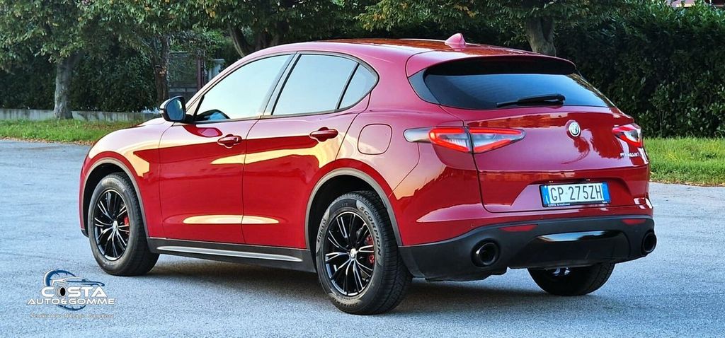 Alfa Romeo Stelvio 2023