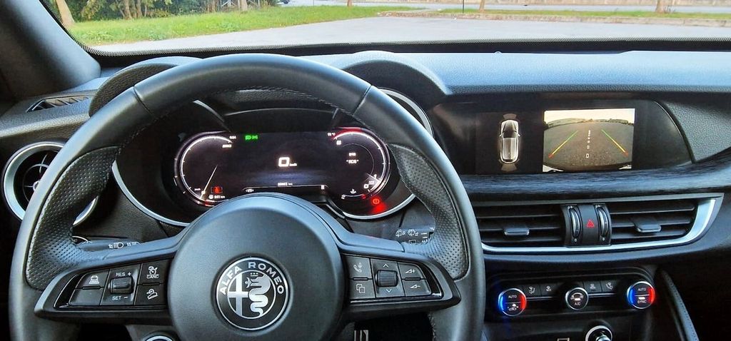 Alfa Romeo Stelvio 2023