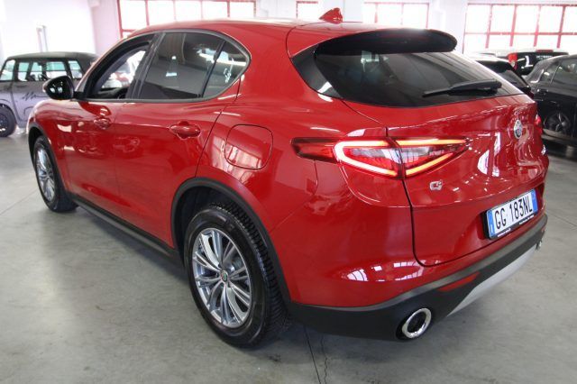 Alfa Romeo Stelvio 2021