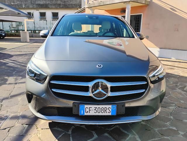 Mercedes-Benz B 180 2021
