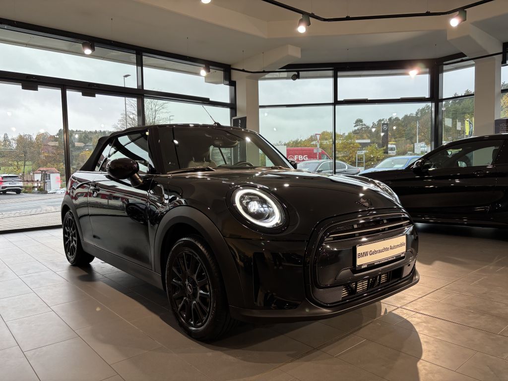 MINI Cooper Cabrio 2024