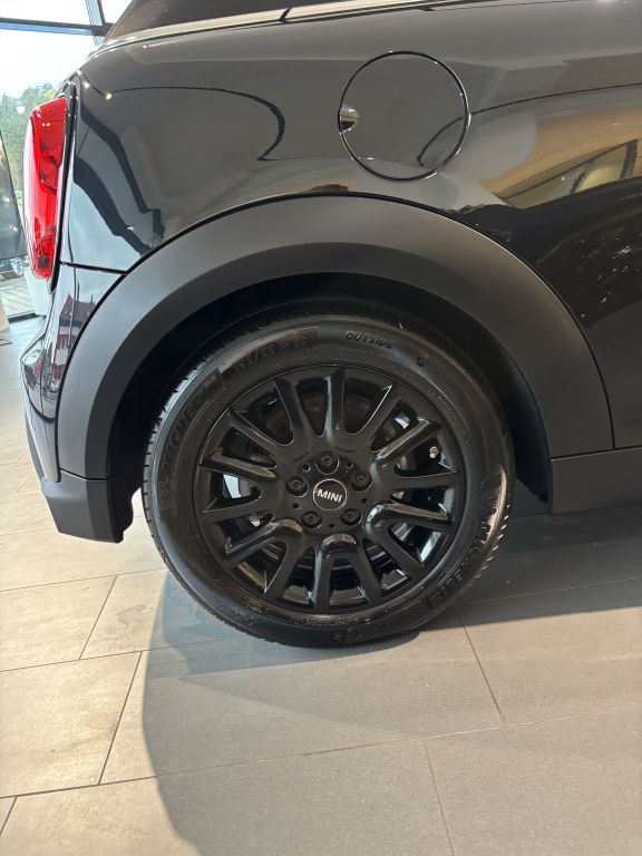 MINI Cooper Cabrio 2024