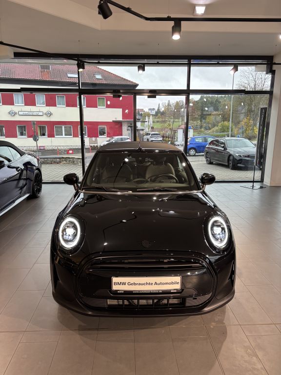 MINI Cooper Cabrio 2024