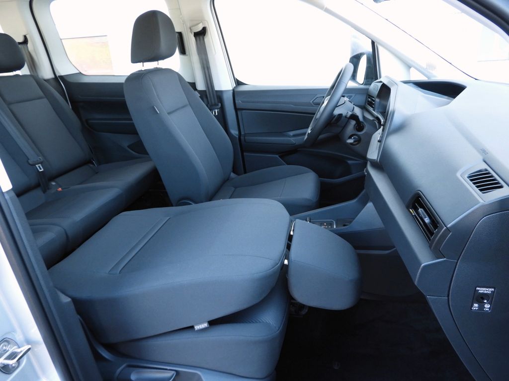 Ford Grand Tourneo 2025