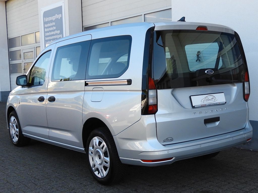 Ford Grand Tourneo 2025