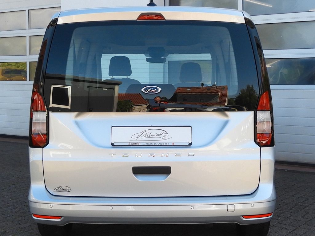 Ford Grand Tourneo 2025