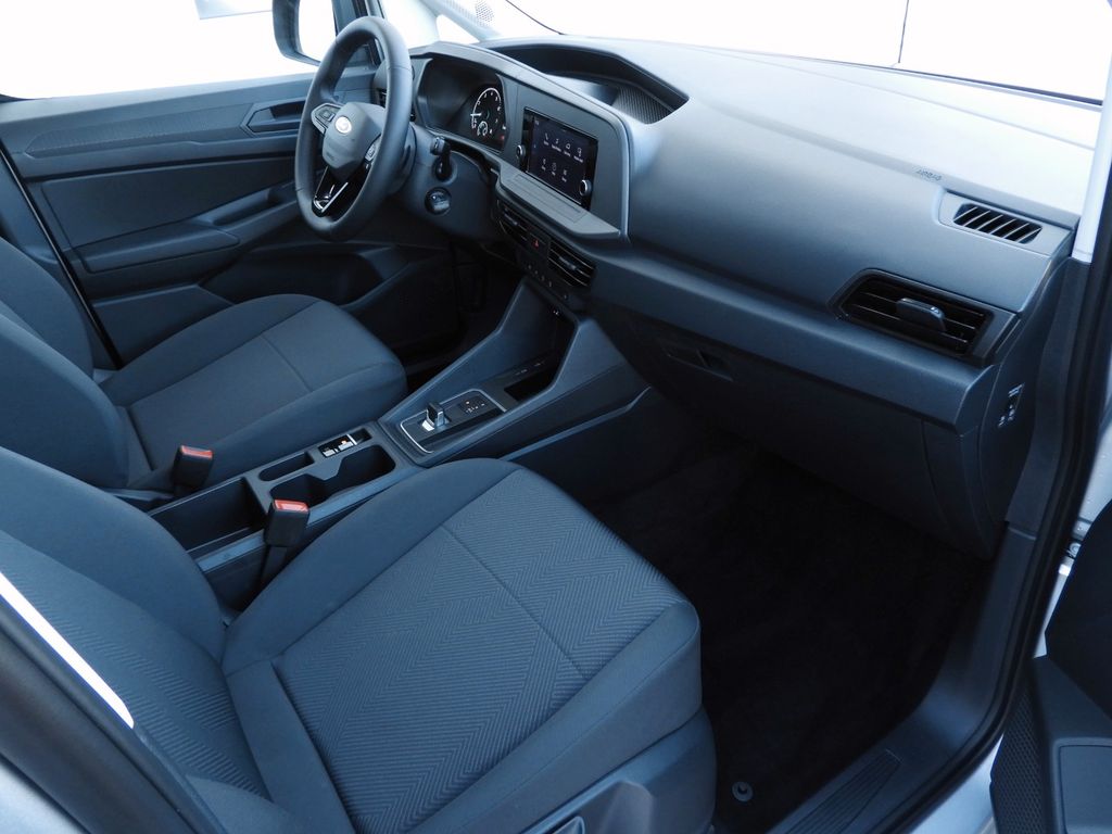 Ford Grand Tourneo 2025