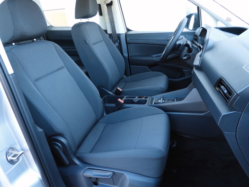 Ford Grand Tourneo 2025