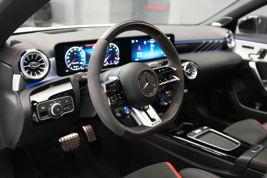 Mercedes-Benz CLA 45 AMG 2023