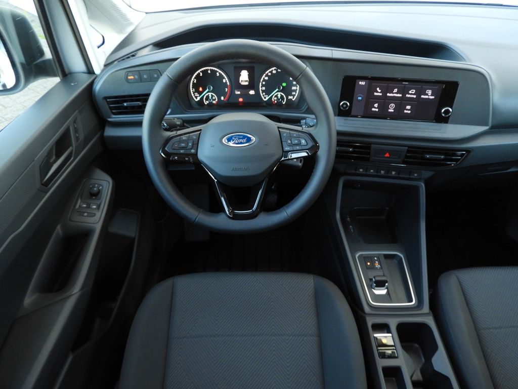 Ford Grand Tourneo 2025