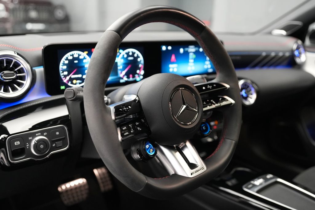 Mercedes-Benz CLA 45 AMG 2023