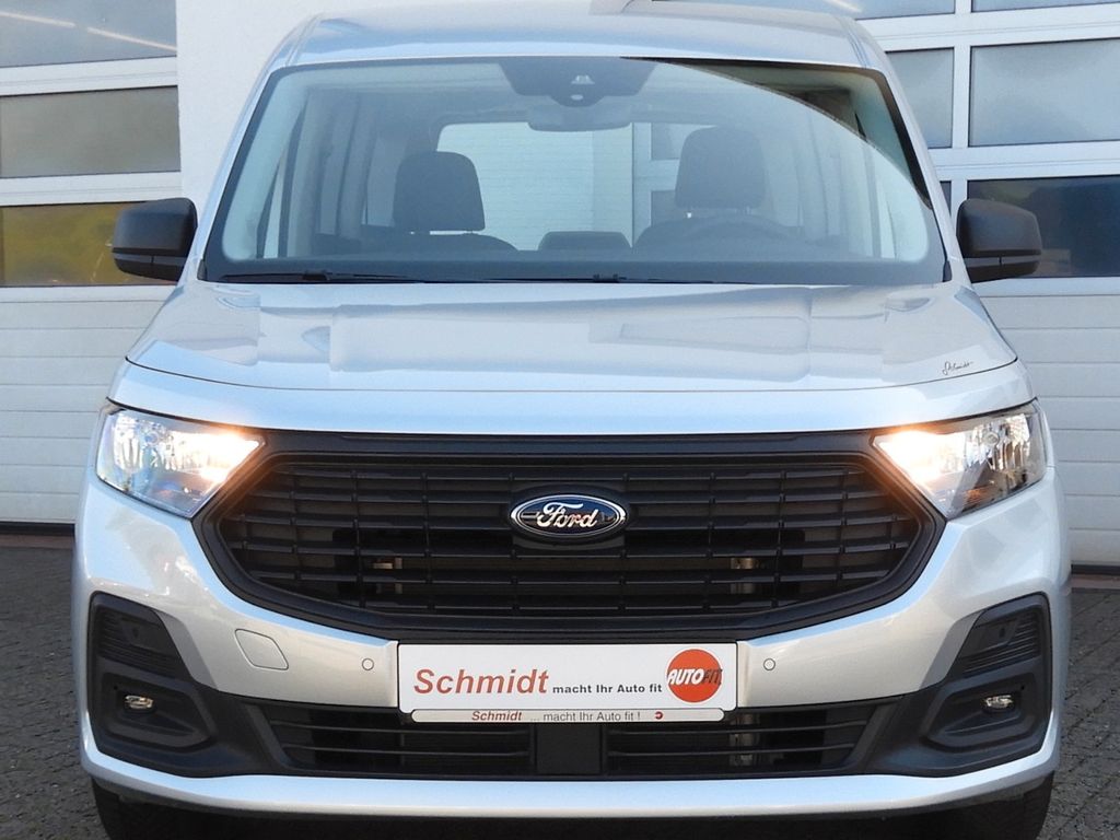 Ford Grand Tourneo 2025