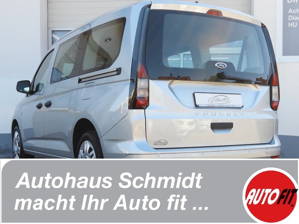Ford Grand Tourneo 2025