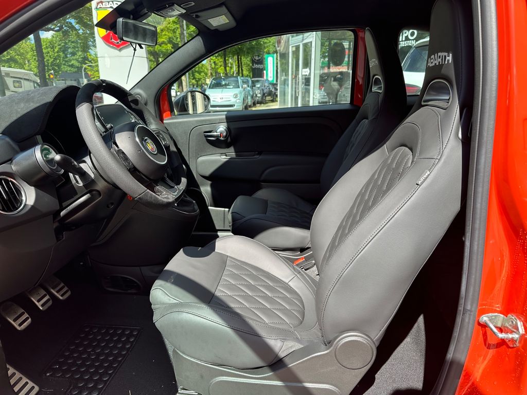 Abarth 695 2024