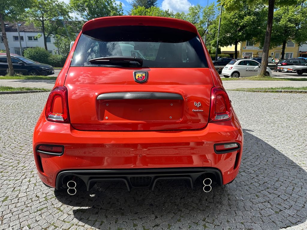 Abarth 695 2024