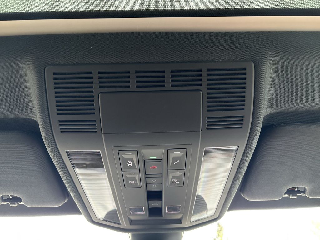 Volkswagen Touareg 2025