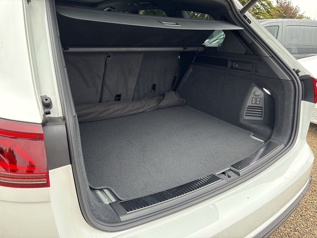 Volkswagen Touareg 2025