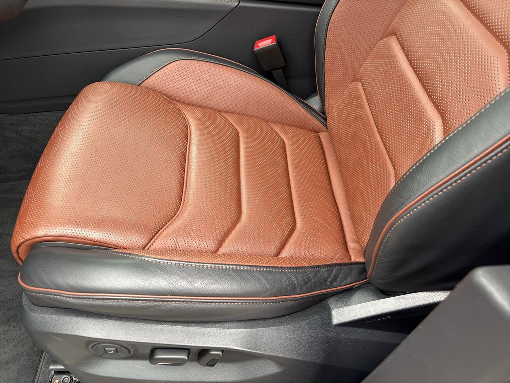 Volkswagen Touareg 2025