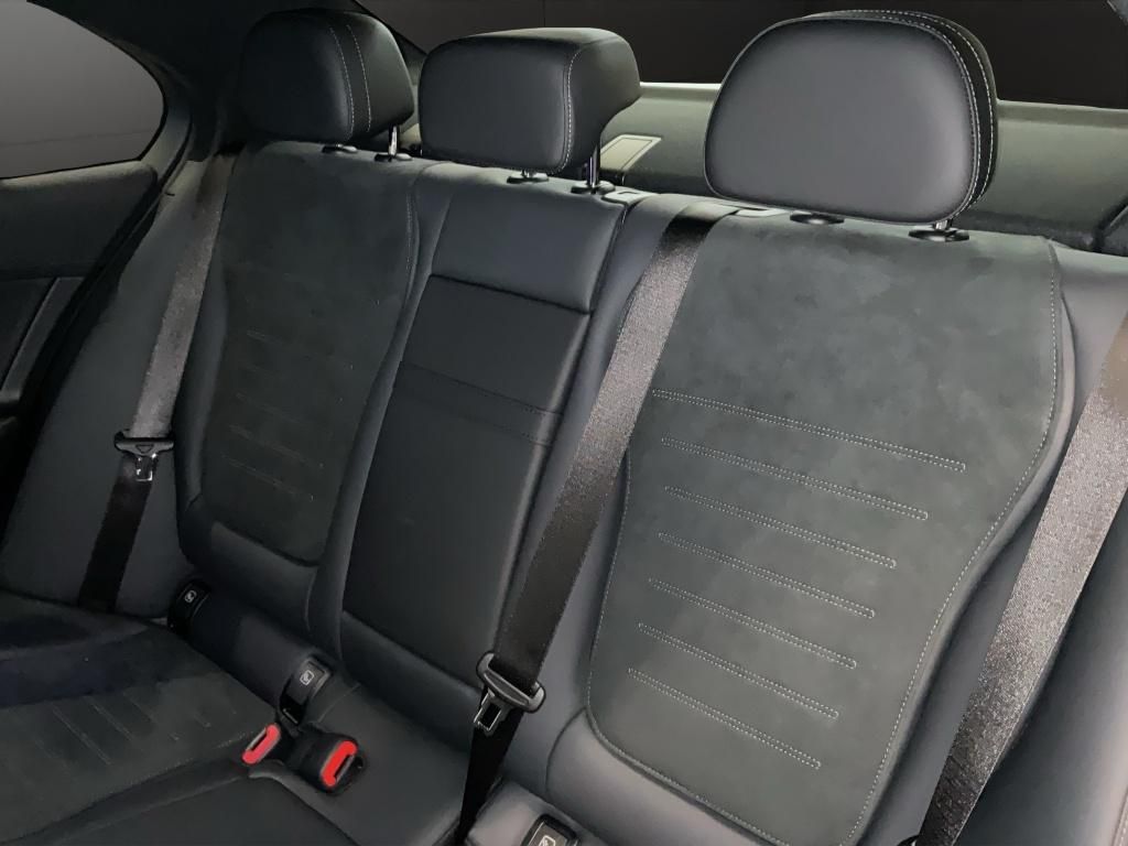 Mercedes-Benz C 220 2025