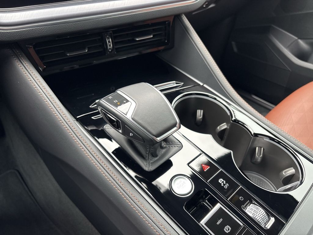 Volkswagen Touareg 2025