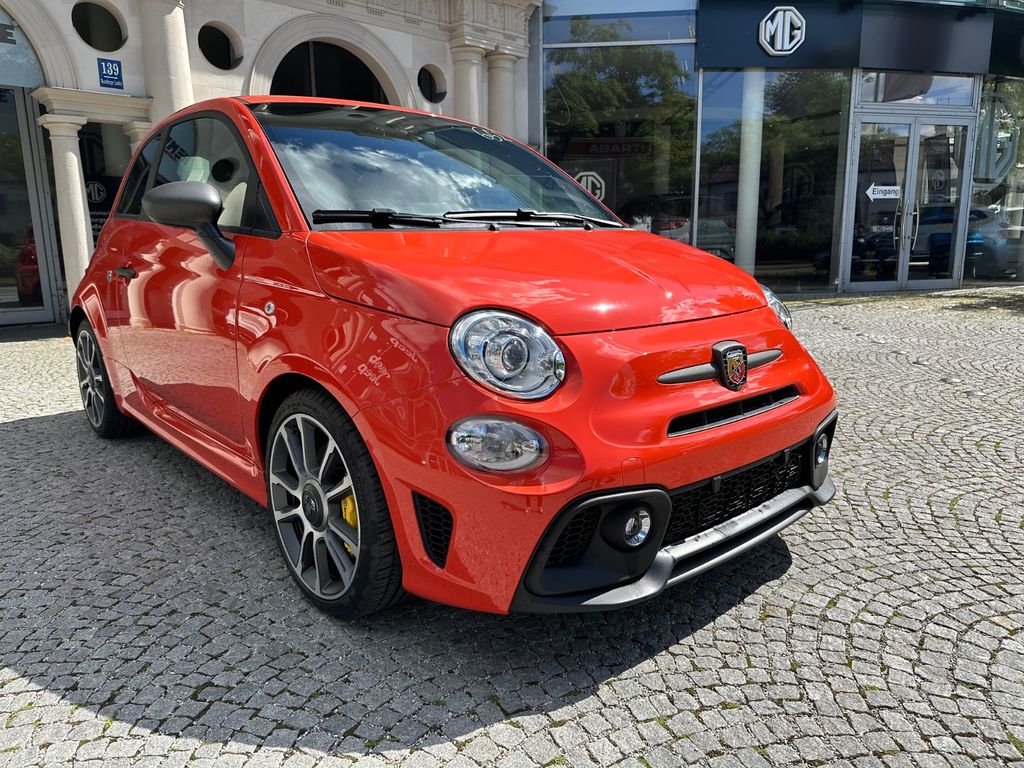 Abarth 695 2024