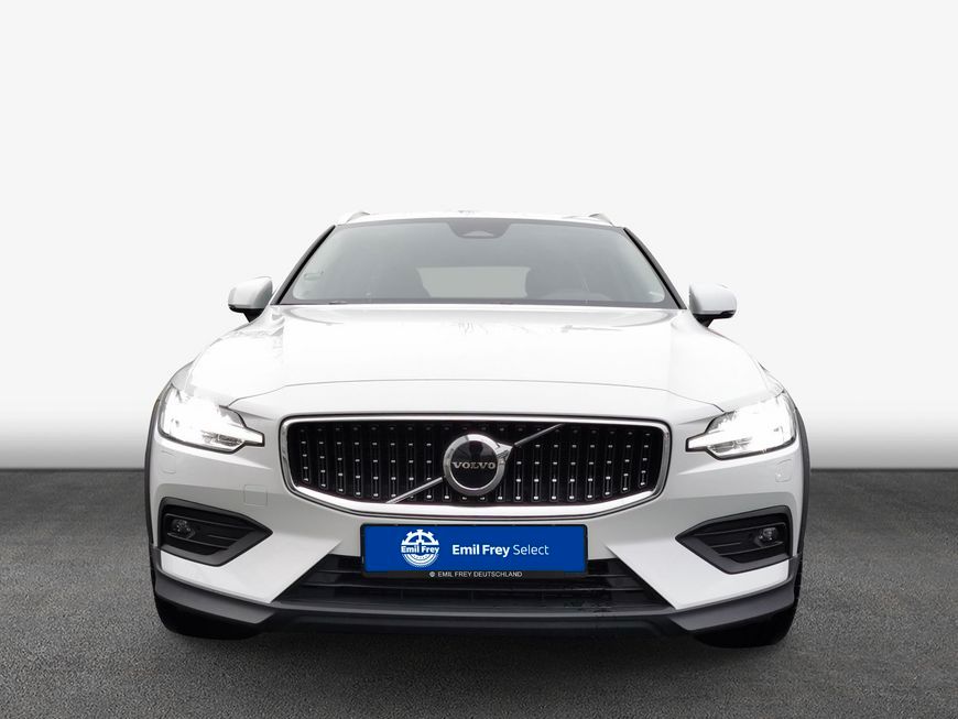Volvo V60 Cross Country 2023