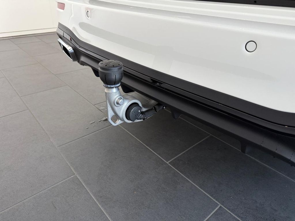 Mercedes-Benz C 220 2025