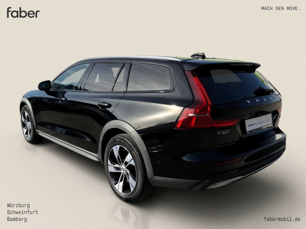 Volvo V60 Cross Country 2022