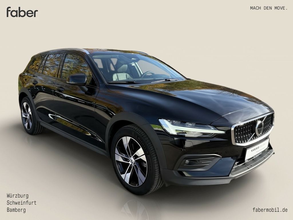 Volvo V60 Cross Country 2022