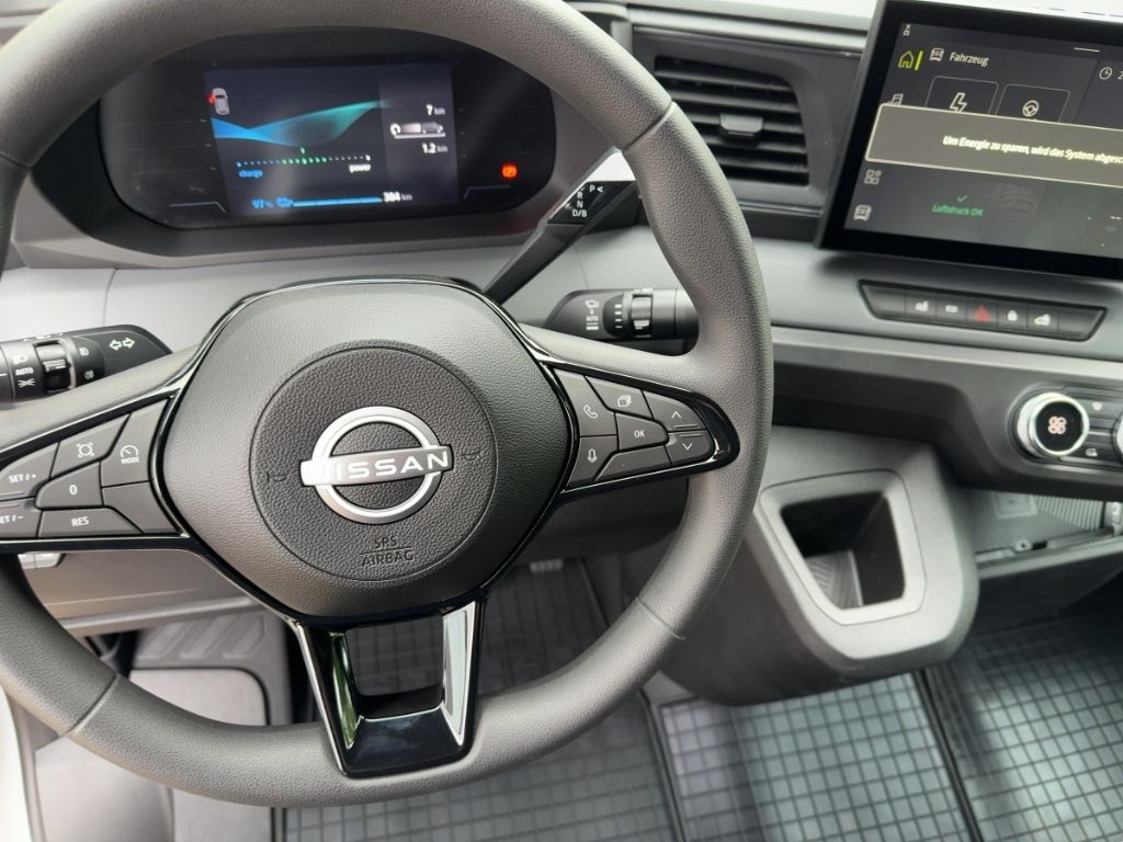 Nissan Interstar 2025