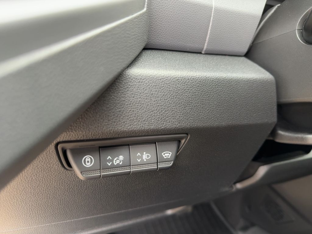 Nissan Interstar 2025