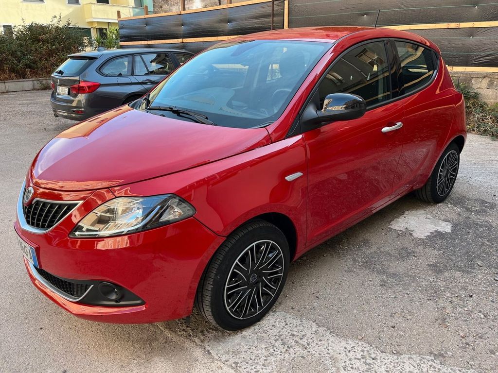 Lancia Ypsilon 2022