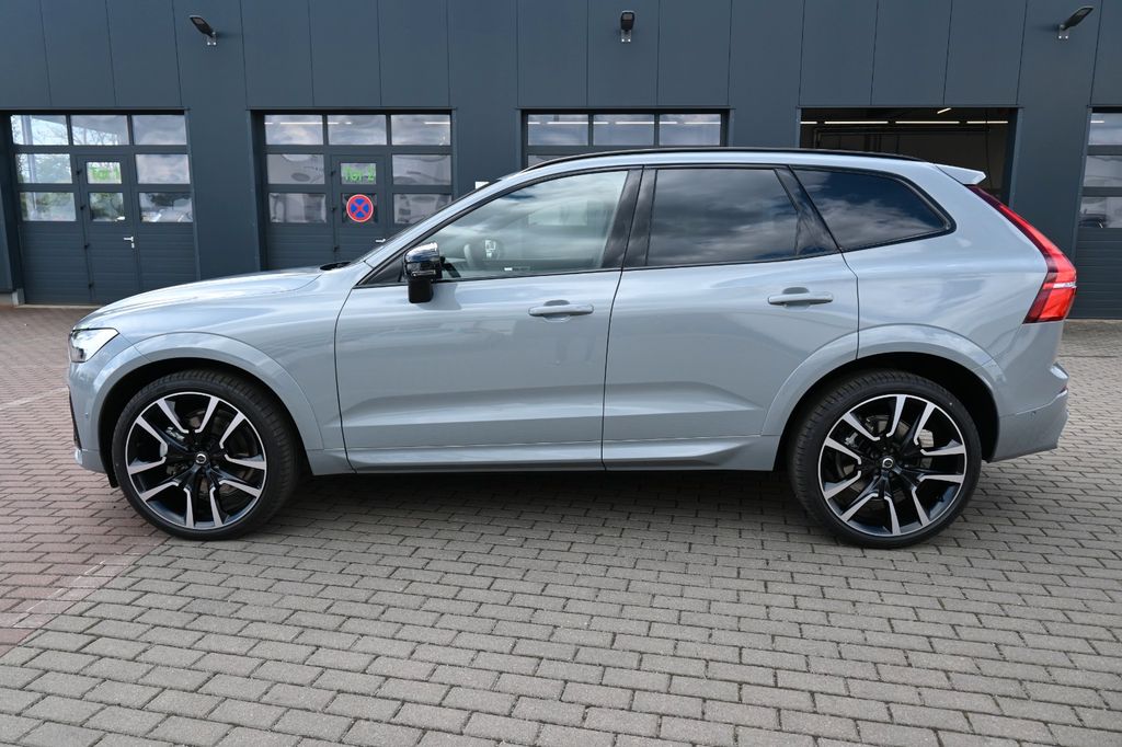 Volvo XC60 2025