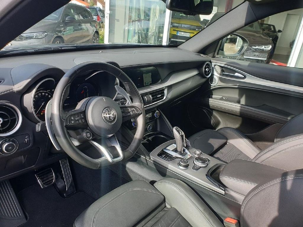 Alfa Romeo Stelvio 2024