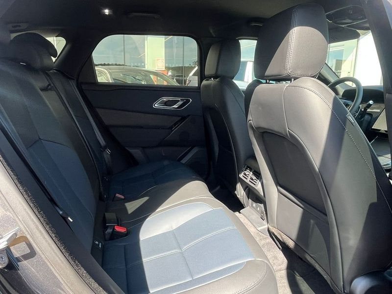 Land Rover Range Rover Velar 2024