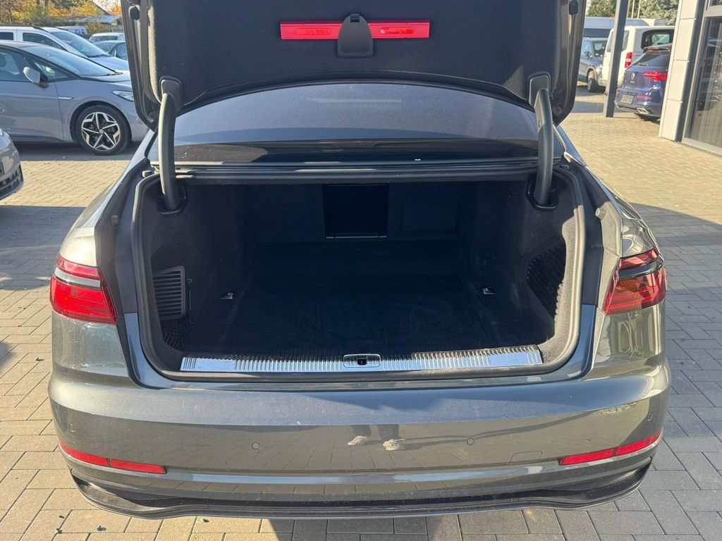 Audi A8 2022
