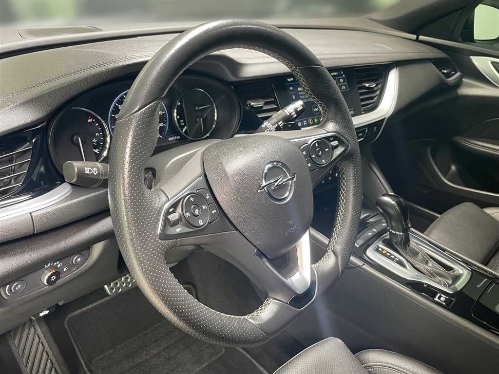 Opel Insignia 2021
