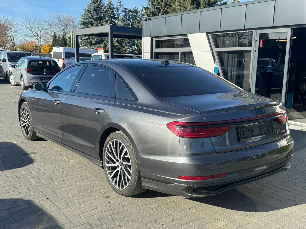 Audi A8 2022