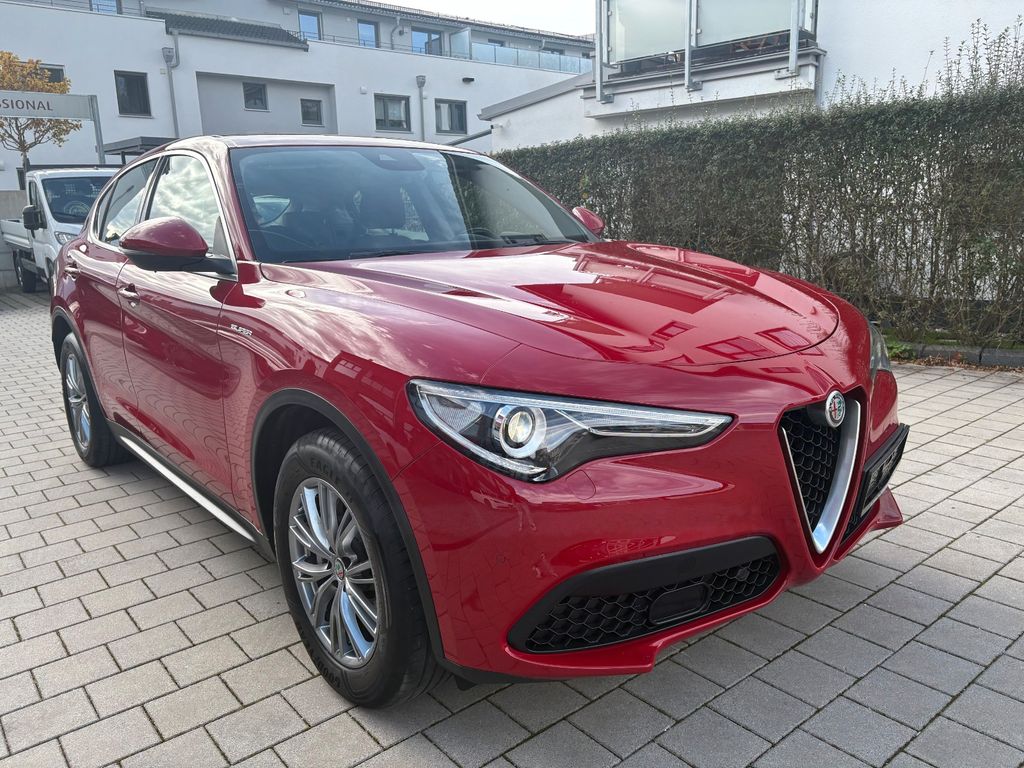 Alfa Romeo Stelvio 2021