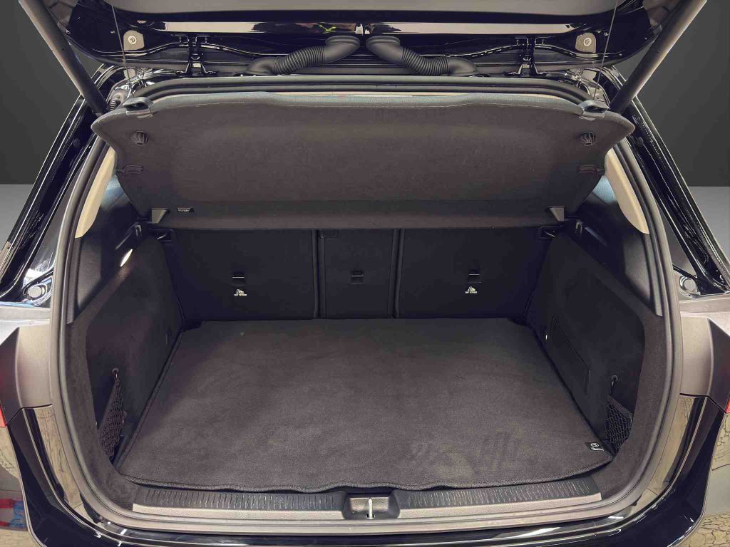 Mercedes-Benz B 180 2024