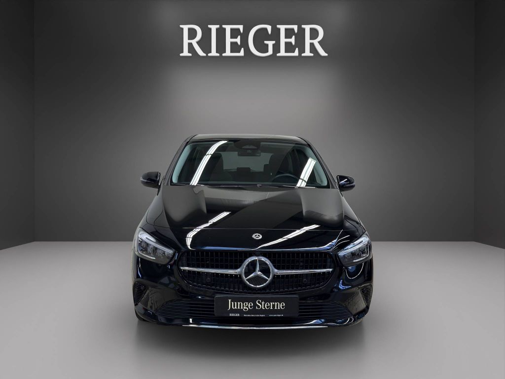 Mercedes-Benz B 180 2024