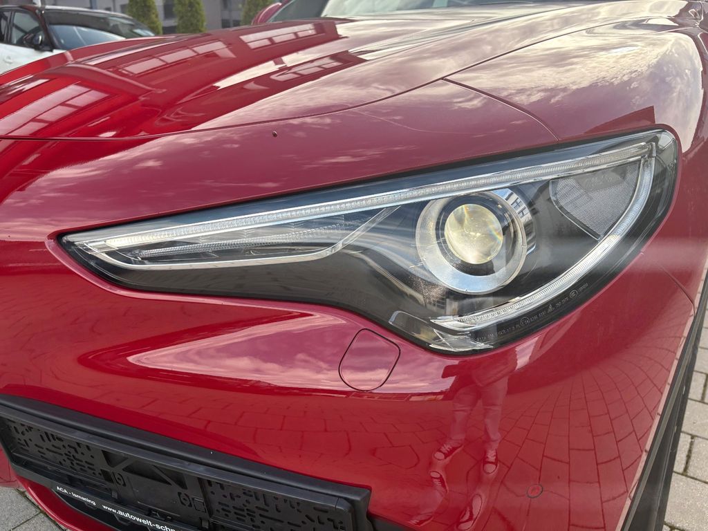 Alfa Romeo Stelvio 2021