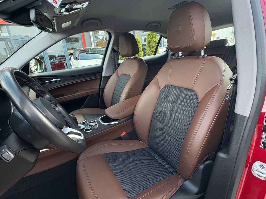 Alfa Romeo Stelvio 2021